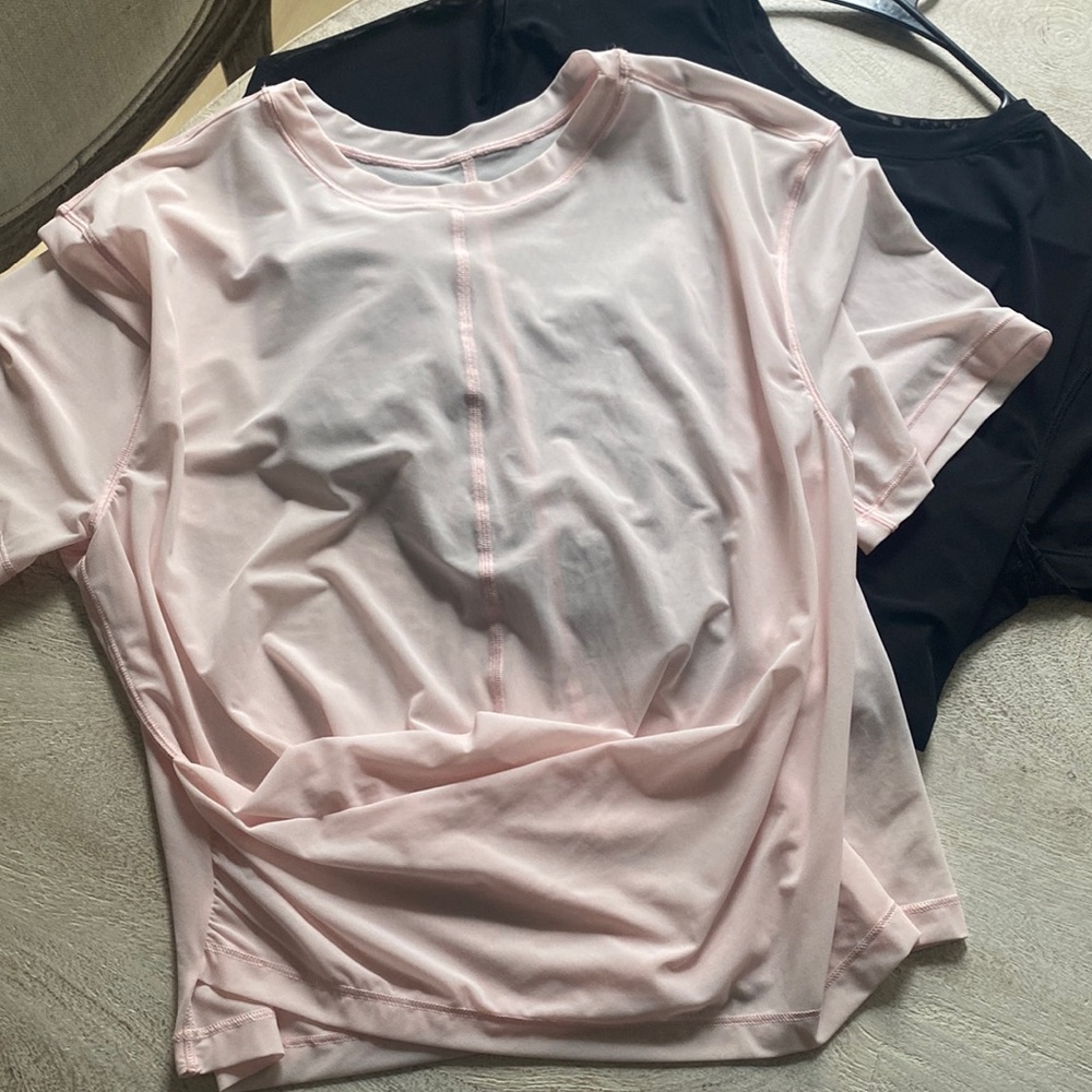 Lululemon yoga mesh tops